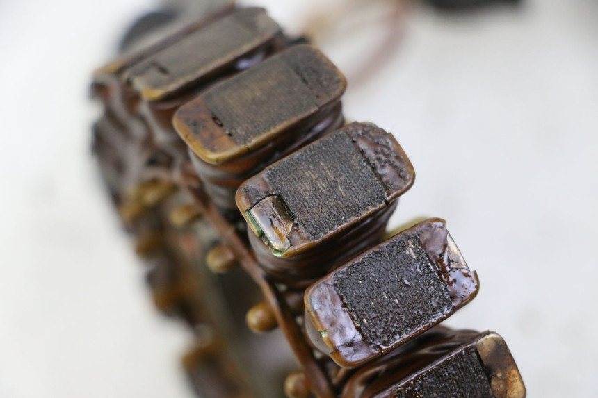 photo de LICHTMASCHINE YAMAHA X-MAX XMAX 125 (2010 - 2013) - Oberflächenzustand und Material