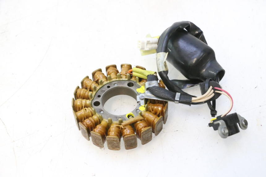 photo de STATOR YAMAHA XMAX X-MAX 125 (2006 - 2009) - Detailansicht des Bauteils