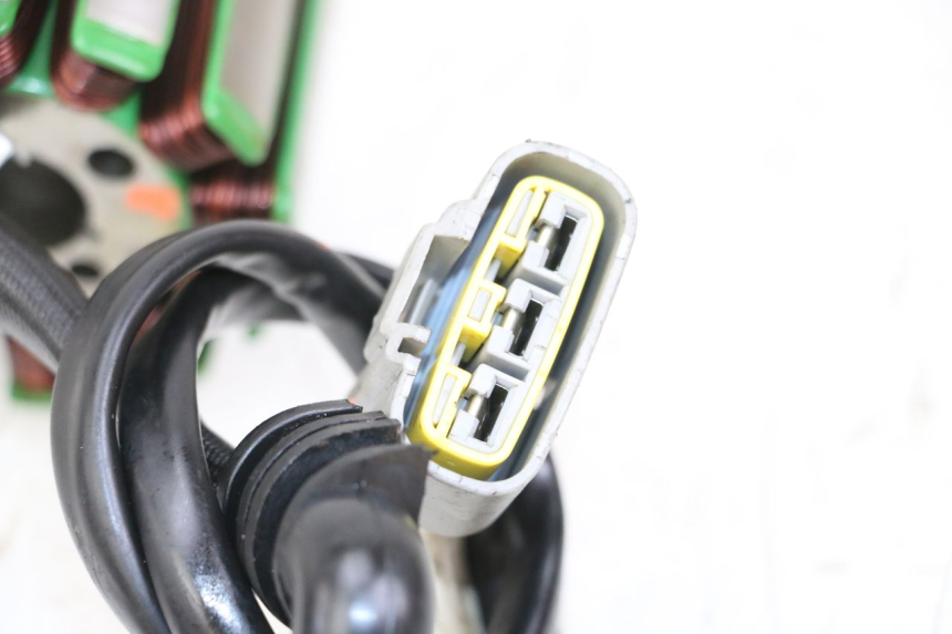 photo de LICHTMASCHINE YAMAHA FZ1 FAZER 1000 (2007 - 2009) - Technische Nahaufnahme