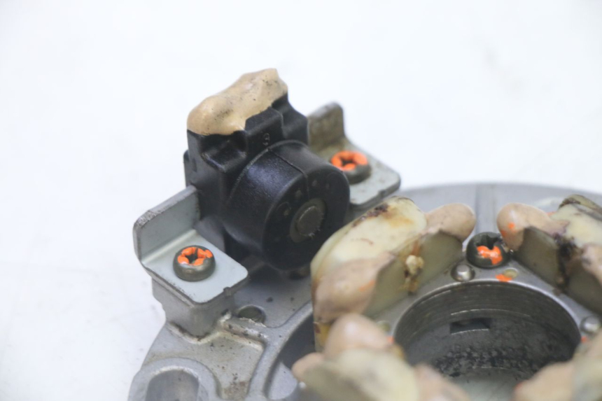 photo de LICHTMASCHINE YAMAHA YZ 125 (1998 - 2005) - Zoom auf Gebrauchszustand