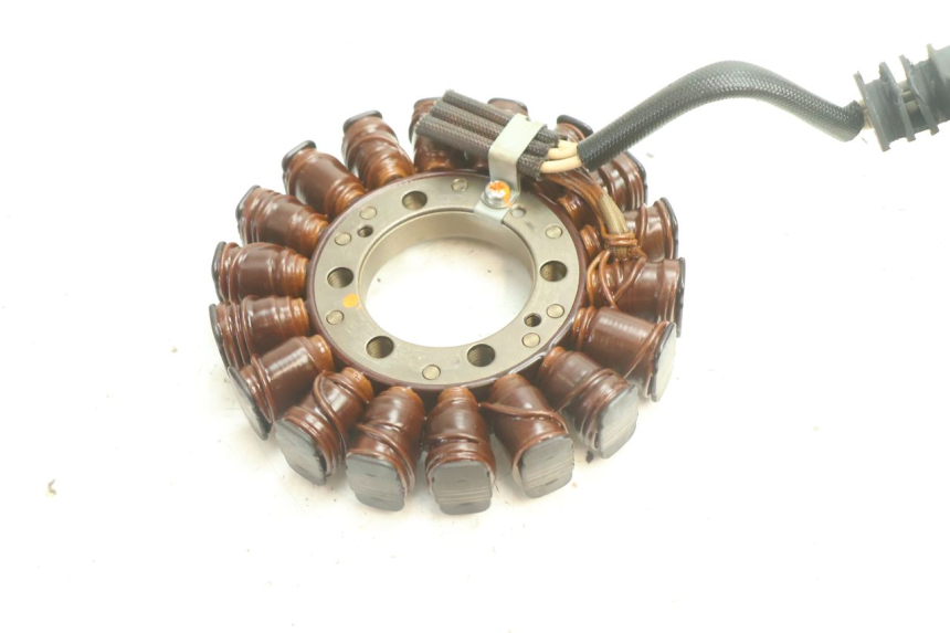 photo de LICHTMASCHINE YAMAHA YZF R6 600 (2008 - 2009) - Detailansicht des Bauteils