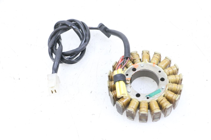 photo de LICHTMASCHINE KAWASAKI ZR 7 750 (1999 - 2004) - Details der Befestigungspunkte