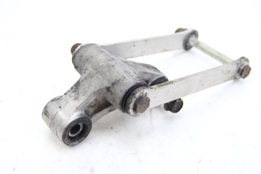 photo de STOßDÄMPFERHALTERUNG KAWASAKI ZX-6R ZX6R 600 (1995 - 1997) - Zoom auf Gebrauchszustand