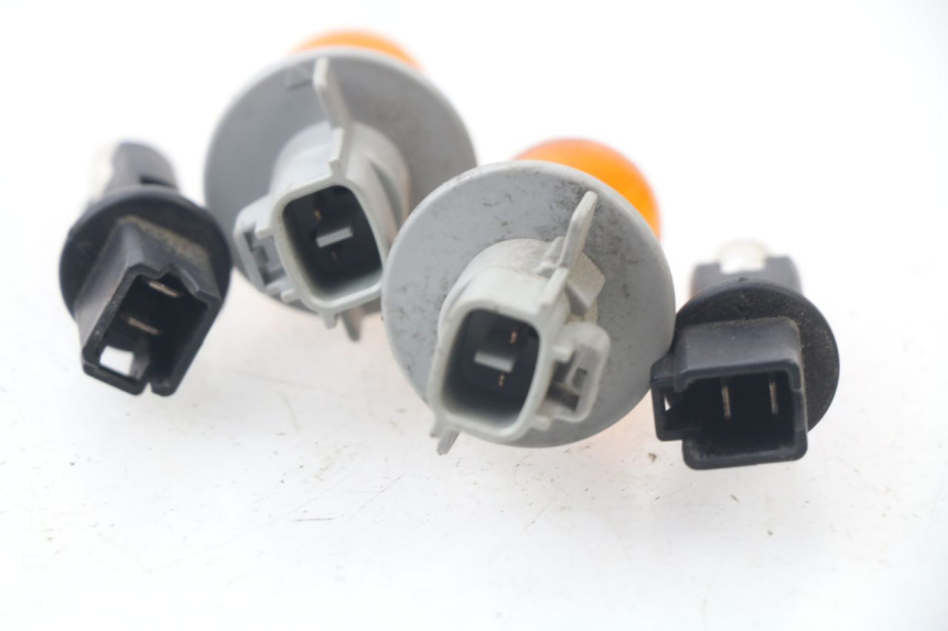 photo de LAMPENFASSUNG SUZUKI AN BURGMAN 400 (2006 - 2010) - Alternative Perspektive