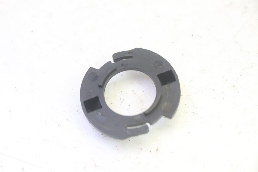 photo de LAMPENFASSUNG PIAGGIO FLY 4T 50 (2013 - 2017) - Zoom auf Gebrauchszustand