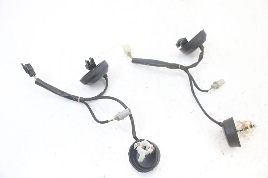 photo de LAMPENFASSUNG PEUGEOT SATELIS COMPRESSOR K15 125 (2006 - 2009) - Hauptansicht