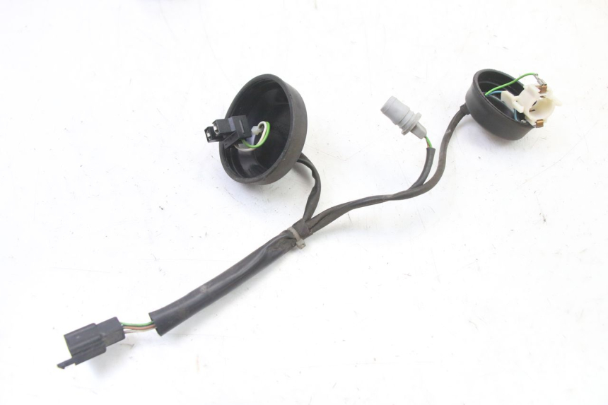 photo de LAMPENFASSUNG PEUGEOT SATELIS COMPRESSOR K15 125 (2006 - 2009) - Zoom auf Gebrauchszustand