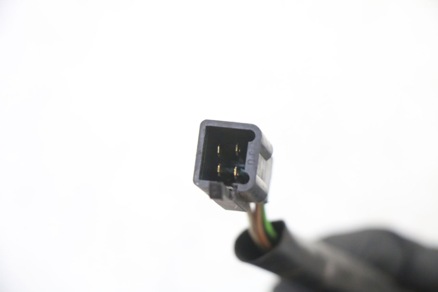 photo de LAMPENFASSUNG PEUGEOT SATELIS COMPRESSOR K15 125 (2006 - 2009) - Alternative Perspektive