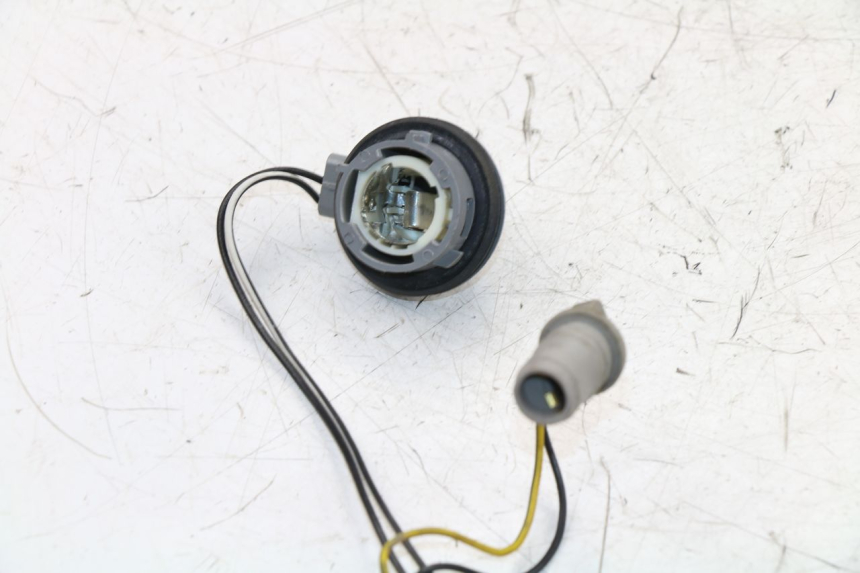 photo de LAMPENFASSUNG PIAGGIO X8 STREET 125 (2006 - 2007) - Alternative Perspektive