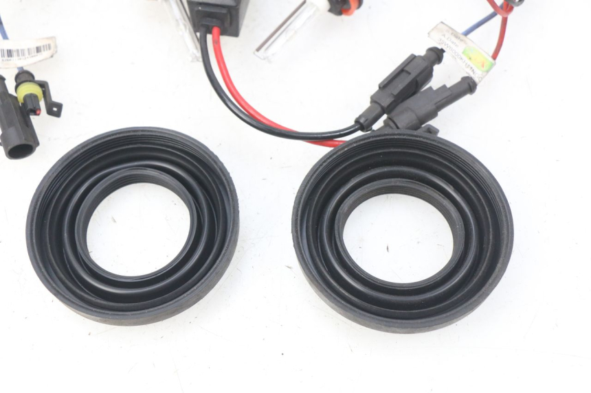 photo de LAMPENFASSUNG YAMAHA XP T-MAX TMAX ABS 530 (2012 - 2015) - Technische Nahaufnahme