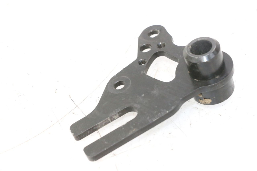 photo de HALTER BREMSZANGE HINTEN RIEJU MRT PRO SUPERMOTARD 50 (2007 - 2018) - Zoom auf Gebrauchszustand