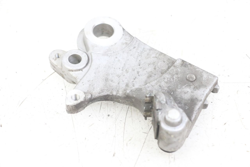 photo de HINTERER BREMSSATTELHALTER YAMAHA MT-07 MT07 ABS 700 (2014 - 2017) - Detailansicht des Bauteils