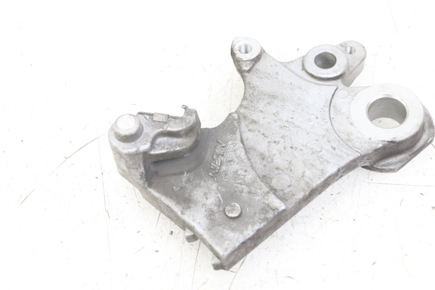 photo de HINTERER BREMSSATTELHALTER YAMAHA MT-07 MT07 ABS 700 (2014 - 2017) - Zoom auf Gebrauchszustand