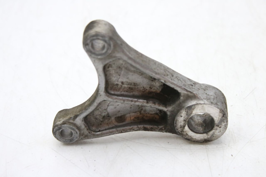 photo de HINTERER BREMSSATTELHALTER SUZUKI SV S 650 (1999 - 2002) - Detailansicht des Bauteils