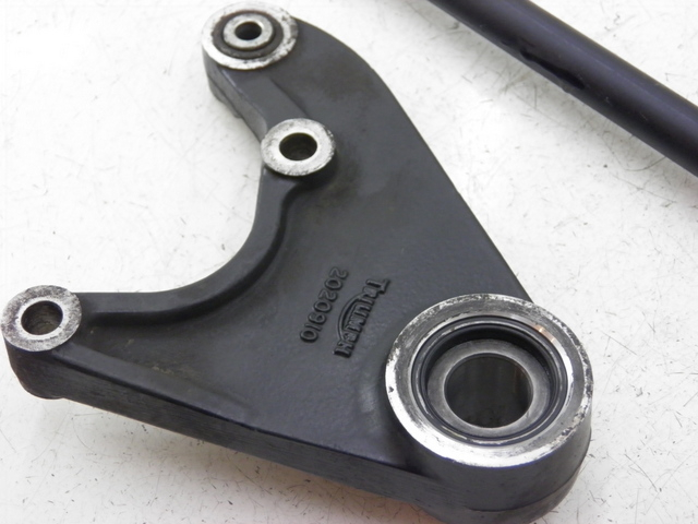 photo de HALTER BREMSZANGE HINTEN TRIUMPH TROPHY 1200 (1996 - 2003) - Alternative Perspektive