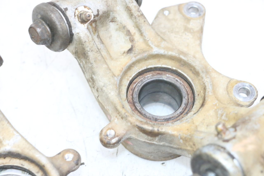 photo de HALTER BREMSZANGE HINTEN YAMAHA YFM GRIZZLY 550 (2008 - 2015) - Detailansicht des Bauteils