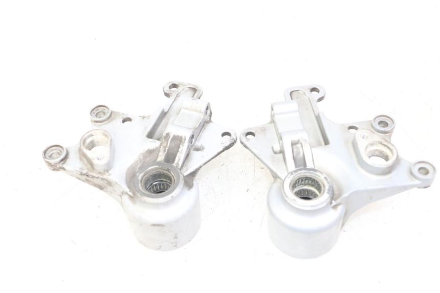 photo de HALTER BREMSZANGE VORNE PIAGGIO IE MP3 YOURBAN 300 (2011 - 2016) - Zoom auf Gebrauchszustand