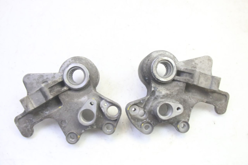 photo de HALTER BREMSZANGE VORNE PIAGGIO MP3 HPE 350 (2018 - 2020) - Zoom auf Gebrauchszustand