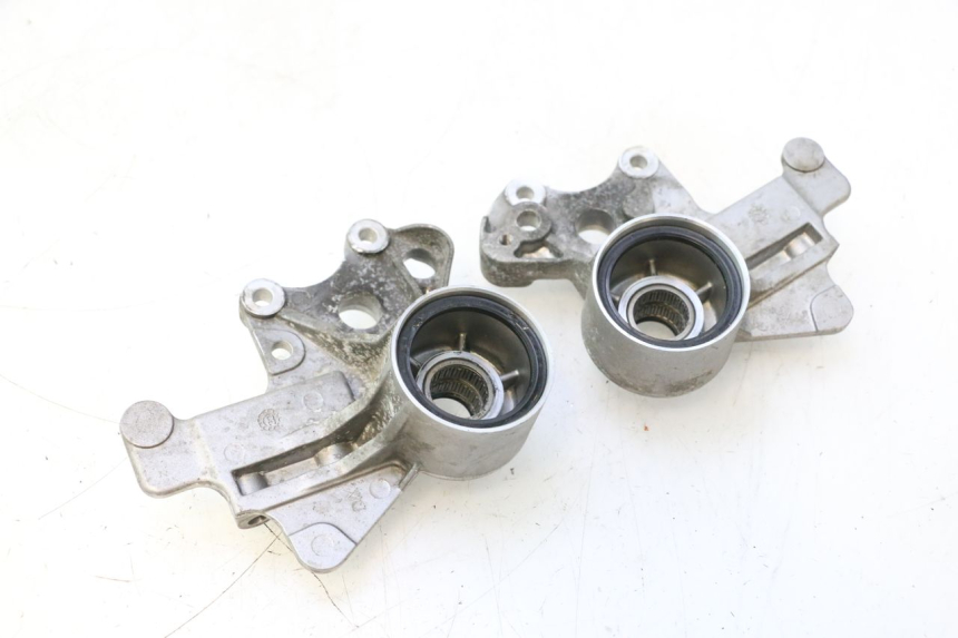 photo de HALTER BREMSZANGE VORNE PIAGGIO MP3 HPE 530 (2022 - 2026) - Hauptansicht