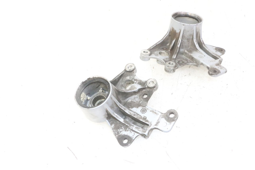 photo de VORDERER BREMSENSCHEIBENHALTER PIAGGIO MP3 LT 300 (2010 - 2016) - Technische Nahaufnahme