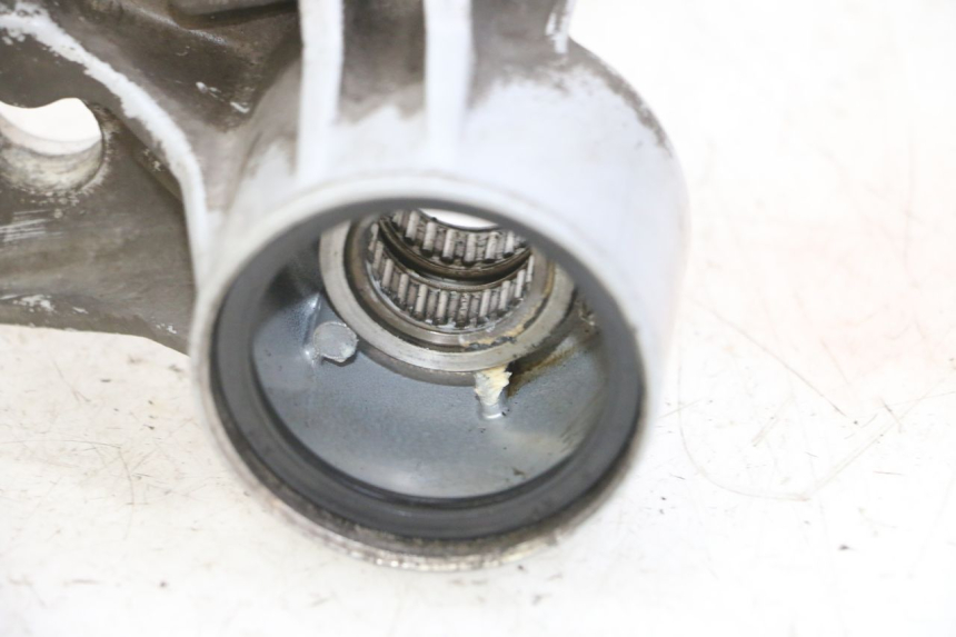 photo de HALTER BREMSZANGE VORNE PIAGGIO MP3 LT 400 (2007 - 2012) - Details der Befestigungspunkte