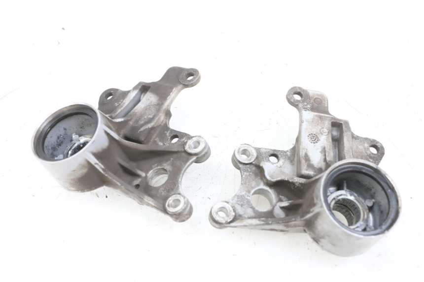 photo de HALTER BREMSZANGE VORNE PIAGGIO MP3 125 (2006 - 2014) - Hauptansicht