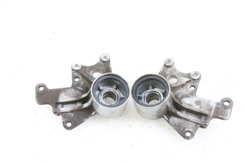 photo de HALTER BREMSZANGE VORNE PIAGGIO MP3 125 (2006 - 2014) - Details der Befestigungspunkte