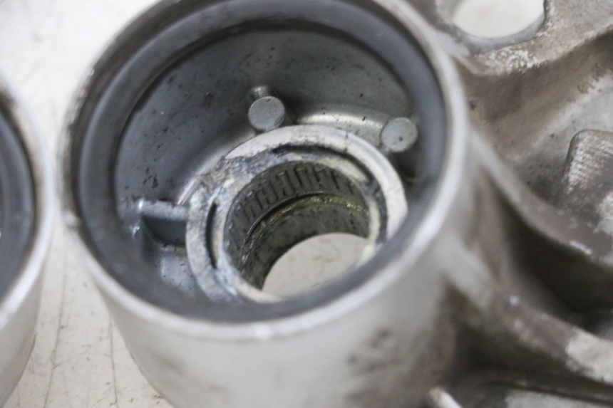 photo de HALTER BREMSZANGE VORNE PIAGGIO MP3 125 (2006 - 2014) - Oberflächenzustand und Material