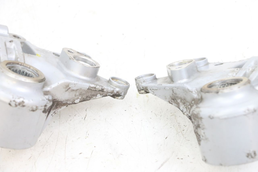 photo de HALTER BREMSZANGE VORNE PIAGGIO MP3 RL 250 (2006 - 2010) - Zoom auf Gebrauchszustand