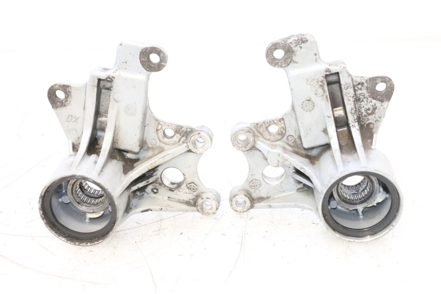 photo de HALTER BREMSZANGE VORNE PIAGGIO MP3 RL 250 (2006 - 2010) - Hauptansicht