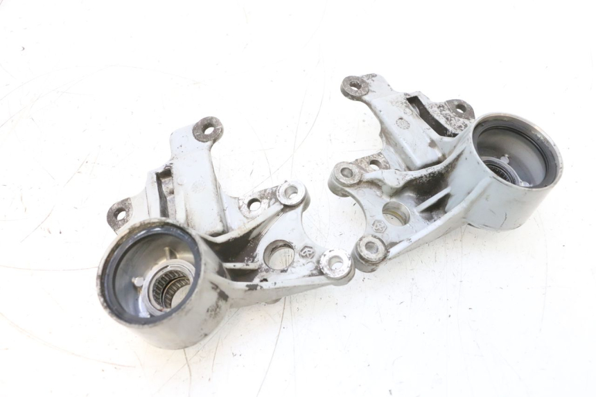 photo de HALTER BREMSZANGE VORNE PIAGGIO MP3 RL 250 (2006 - 2010) - Weitere Ansicht des Artikels