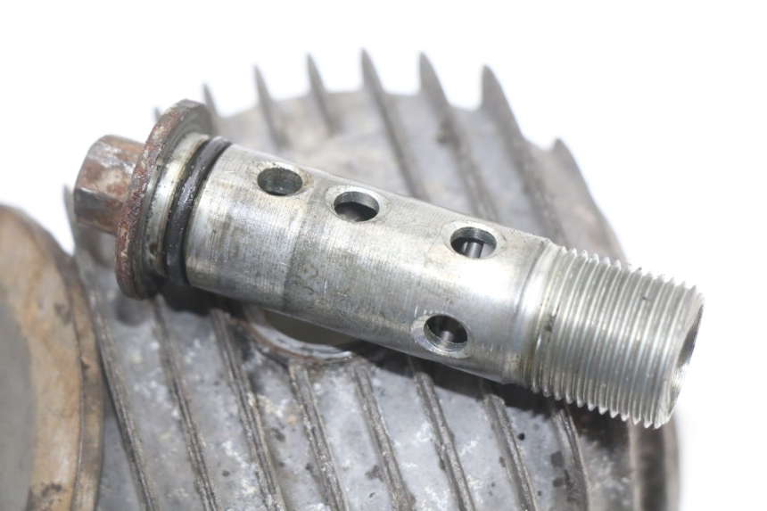 photo de HALTER Ã–LFILTER YAMAHA XJ F 900 (1983 - 1994) - Alternative Perspektive