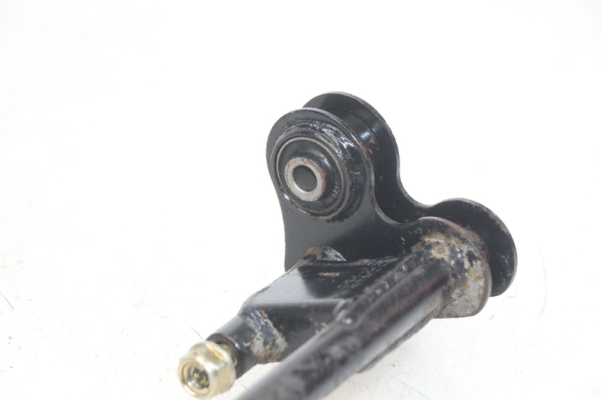 photo de MOTORHALTERUNG KYMCO AGILITY NAKED RENOUVO 2T 50 (2011 - 2018) - Technische Nahaufnahme