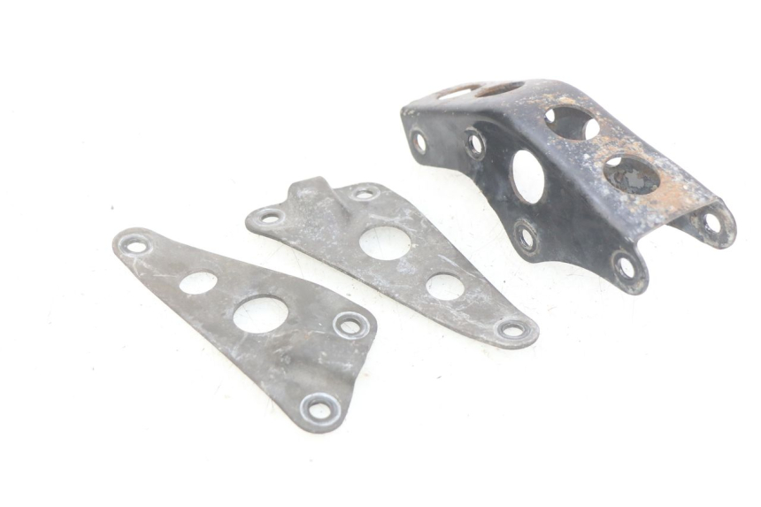 photo de MOTORHALTERUNG HONDA CM 125 (1983 - 2003) - Zoom auf Gebrauchszustand