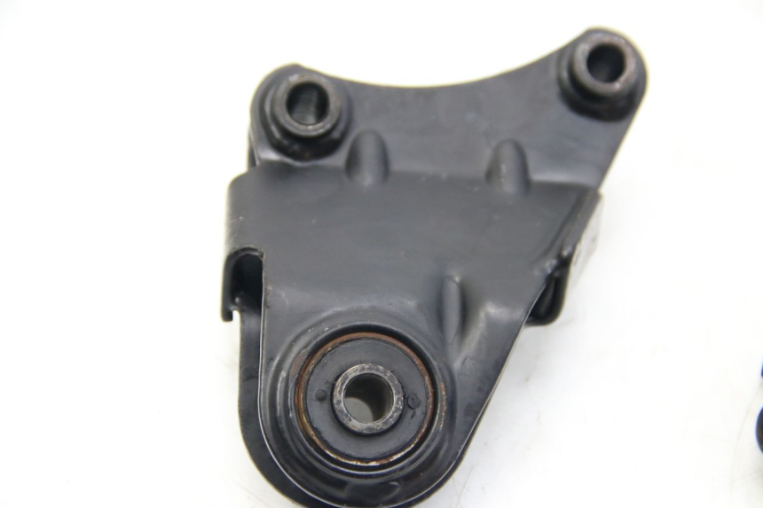 photo de MOTORHALTERUNG PEUGEOT E-VIVACITY 1 (2012 - 2018) - Alternative Perspektive