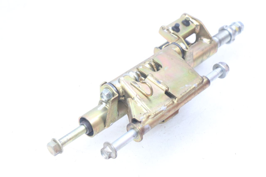 photo de MOTORHALTERUNG HONDA FES PANTHEON 2T 125 (1998 - 2002) - Detailansicht des Bauteils