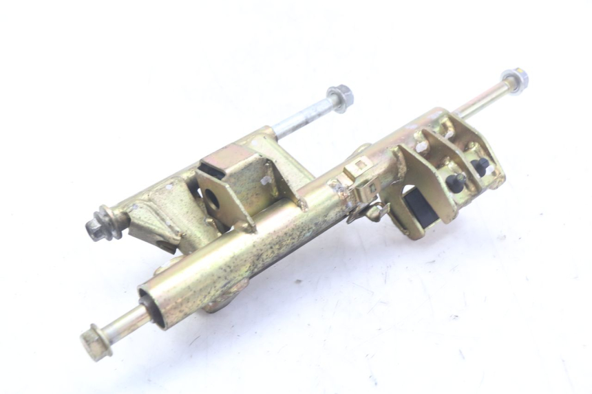 photo de MOTORHALTERUNG HONDA FES PANTHEON 2T 125 (1998 - 2002) - Detailansicht des Bauteils