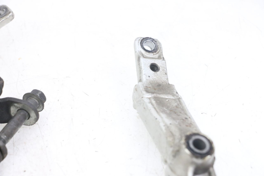 photo de MOTORHALTERUNG YAMAHA FJ 3CX 1200 (1986 - 1996) - Oberflächenzustand und Material