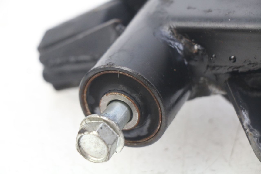 photo de MOTORHALTERUNG HONDA FORZA 125 (2015 - 2016) - Technische Nahaufnahme