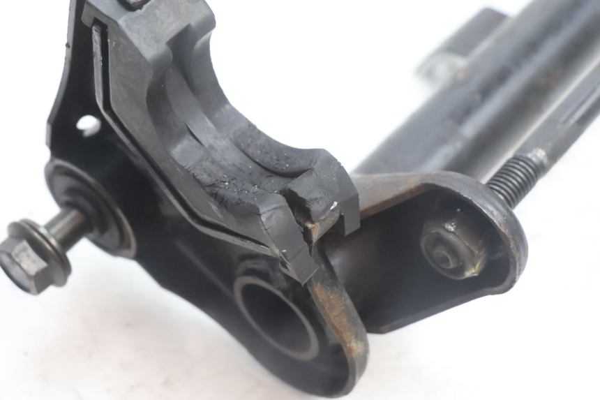 photo de MOTORHALTERUNG PEUGEOT KISBEE 2T 50 (2010 - 2017) - Hochauflösende Nahaufnahme