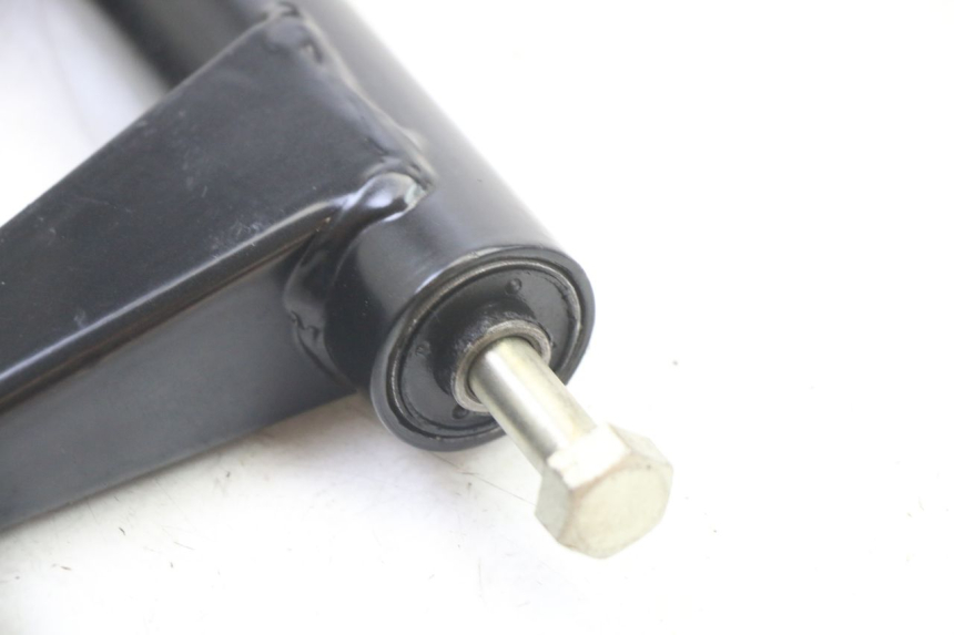 photo de MOTORHALTERUNG PEUGEOT KISBEE 4T 50 (2018 - 2022) - Geprüftes Gebrauchtteil