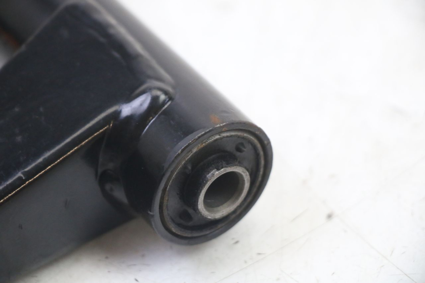 photo de MOTORHALTERUNG PEUGEOT KISBEE 4T 50 (2018 - 2022) - Oberflächenzustand und Material