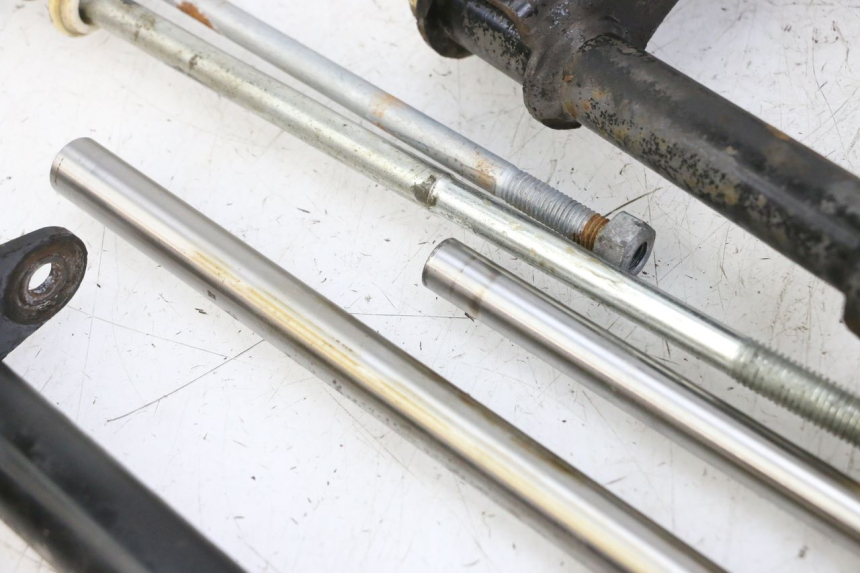 photo de MOTORHALTER PIAGGIO VESPA GRANTURISMO 200 (2004 - 2005) - Charakteristische Merkmale