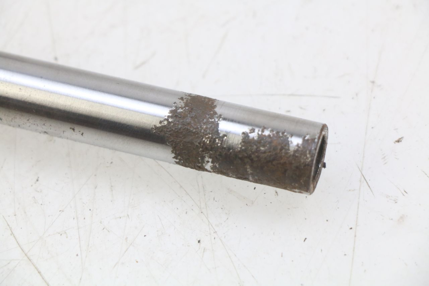 photo de MOTORHALTERUNG PEUGEOT SATELIS 125 (2006 - 2009) - Detailansicht des Bauteils