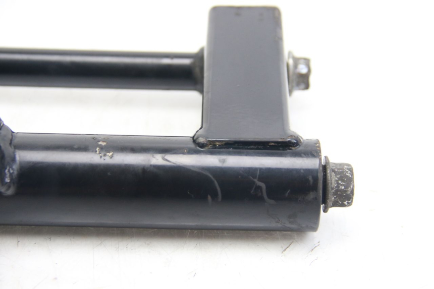 photo de MOTORHALTERUNG SUZUKI SIXTEEN 125 (2008 - 2010) - Zoom auf Gebrauchszustand