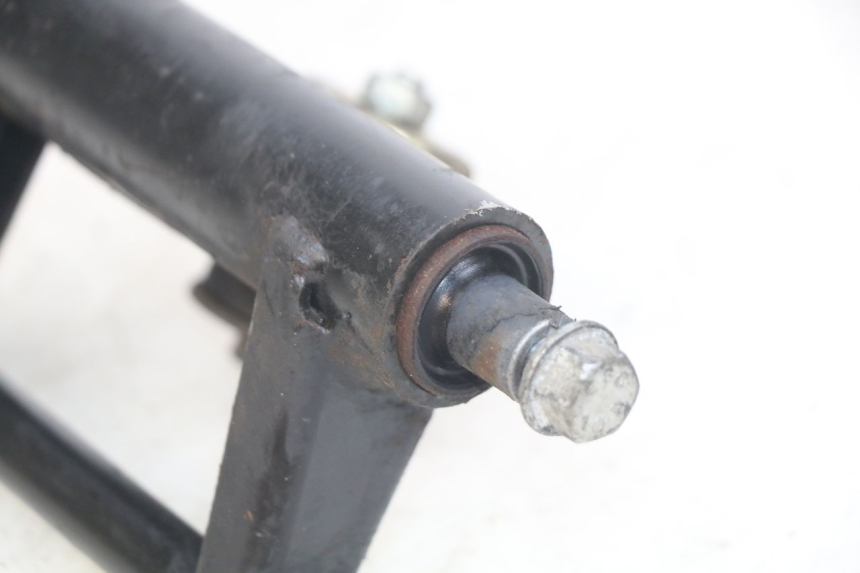 photo de MOTORHALTERUNG PEUGEOT SV 125 (1991 - 1994) - Zoom auf Gebrauchszustand