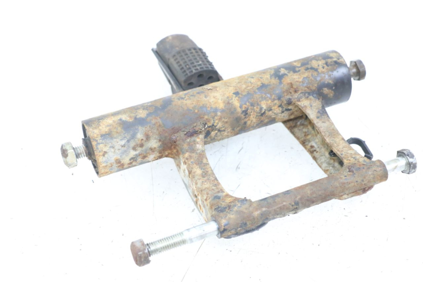 photo de MOTORHALTERUNG PIAGGIO TYPHOON 80 (1994 - 1997) - Detailansicht des Bauteils