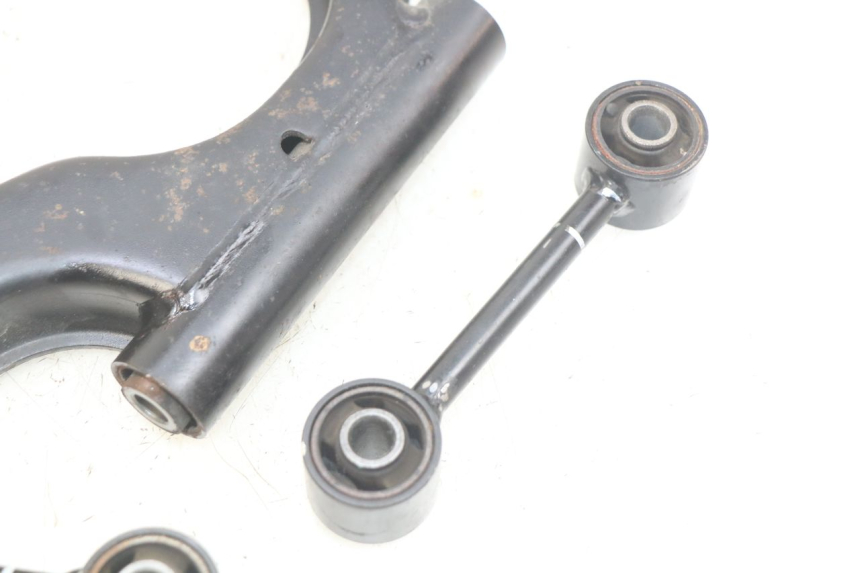 photo de MOTORHALTERUNG YAMAHA X-CITY XCITY 125 (2007 - 2013) - Details der Befestigungspunkte