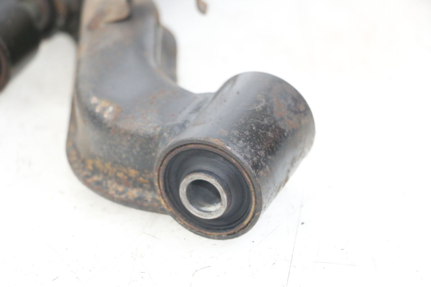 photo de MOTORHALTERUNG YAMAHA XMAX X-MAX 125 (2006 - 2009) - Oberflächenzustand und Material