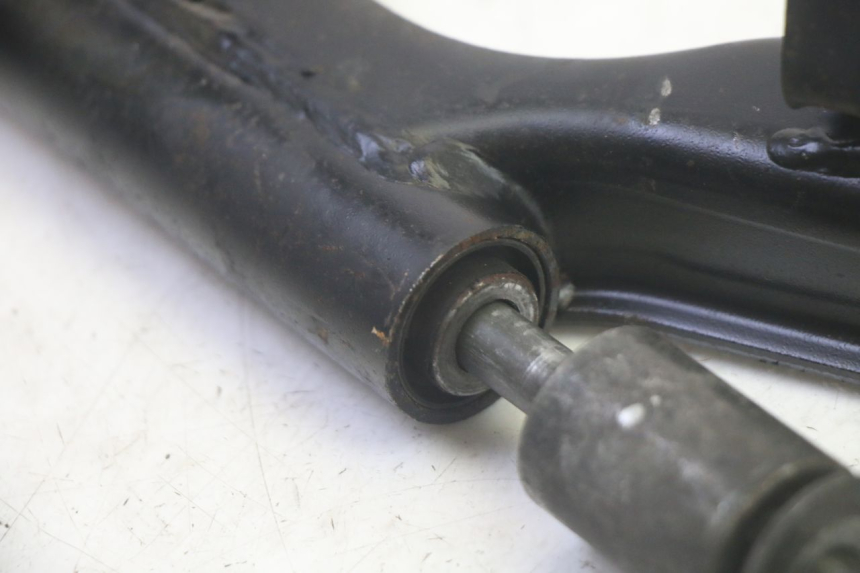 photo de MOTORHALTERUNG YAMAHA XMAX X-MAX 125 (2006 - 2009) - Details der Befestigungspunkte